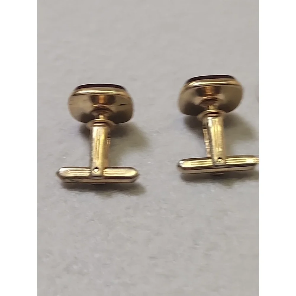 Vintage Hickok Gold Tone Men's Cufflinks Square Dark Red Burgundy Enamel